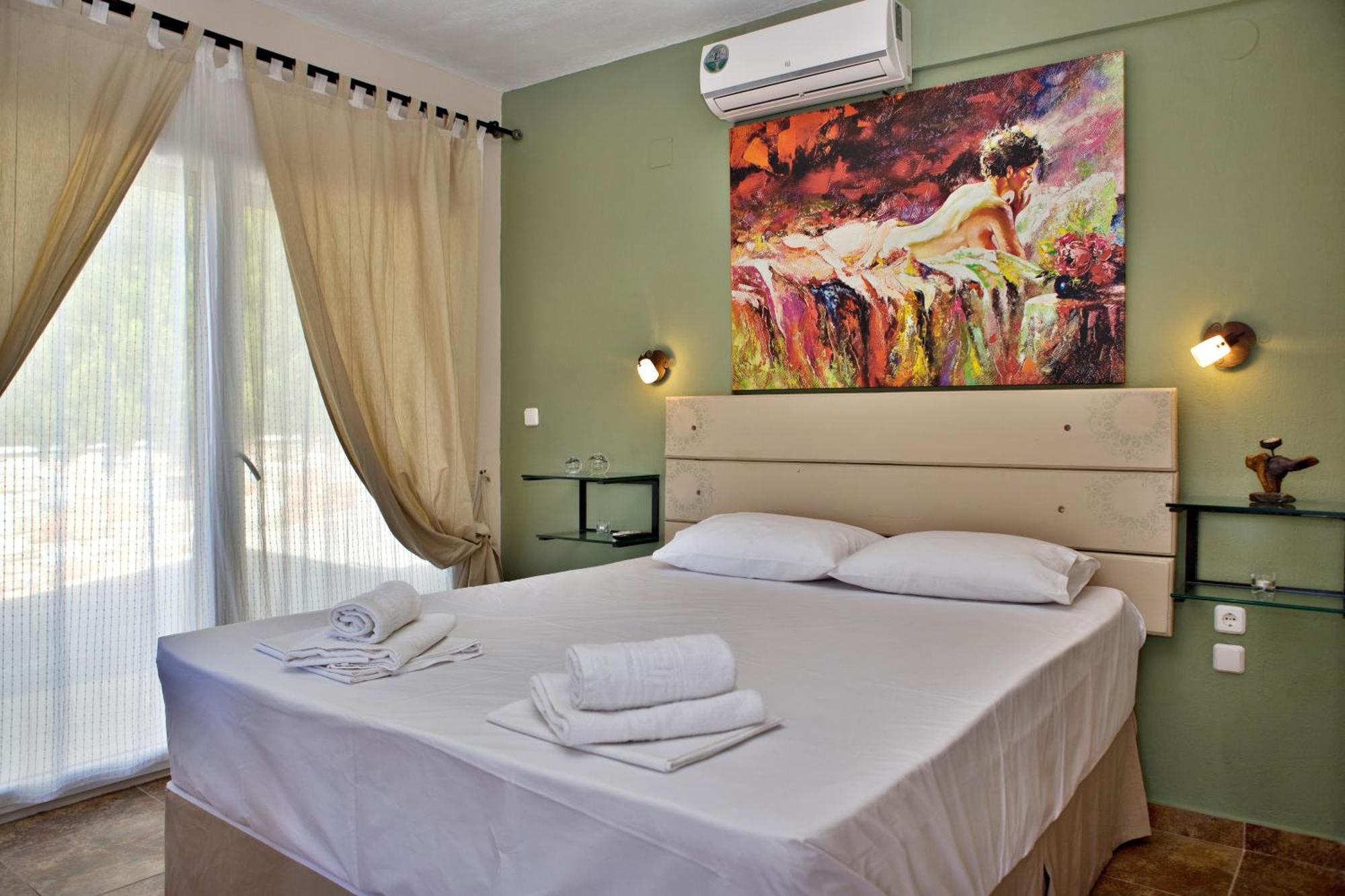 Axion Esti Apartments Скопелос Экстерьер фото