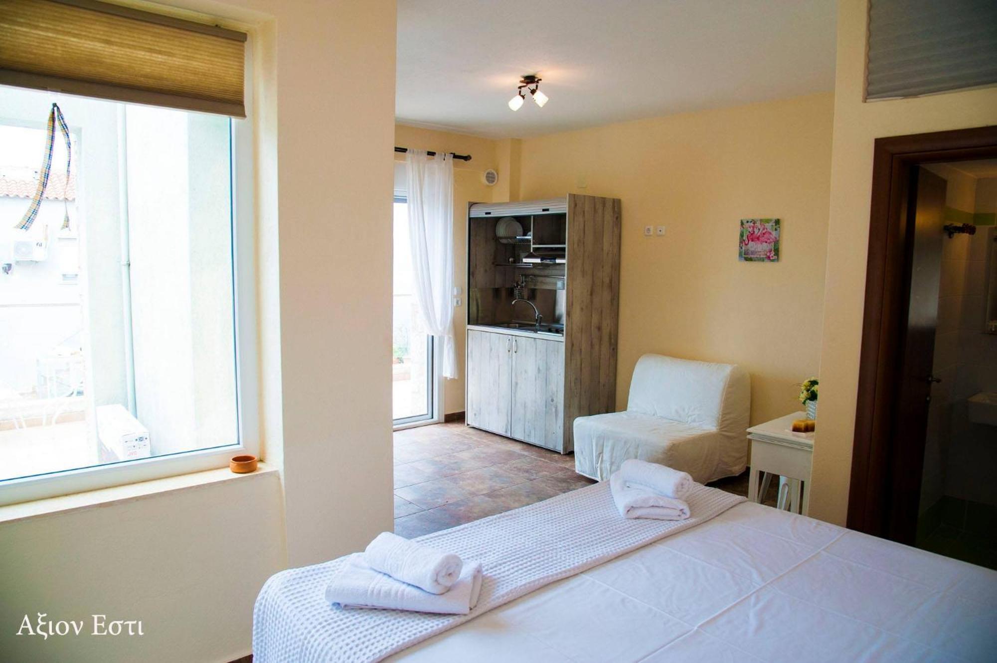 Axion Esti Apartments Скопелос Экстерьер фото